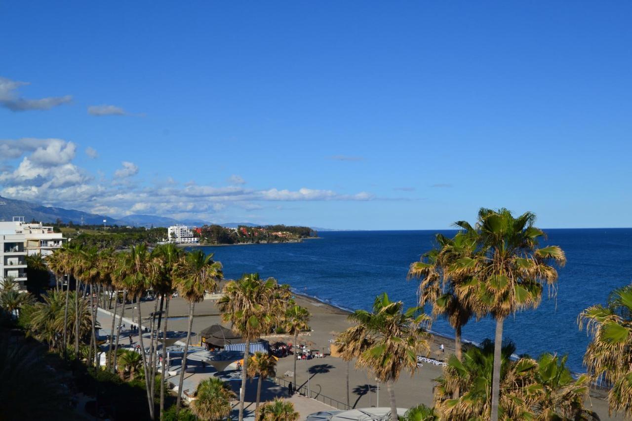 Sunnypalms - Beachfront Penthouse With Stunning Sea View Estepona Eksteriør bilde